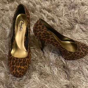 Leopard print heel